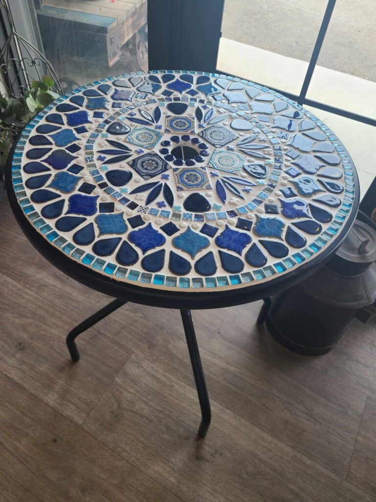 ガーデンテーブル